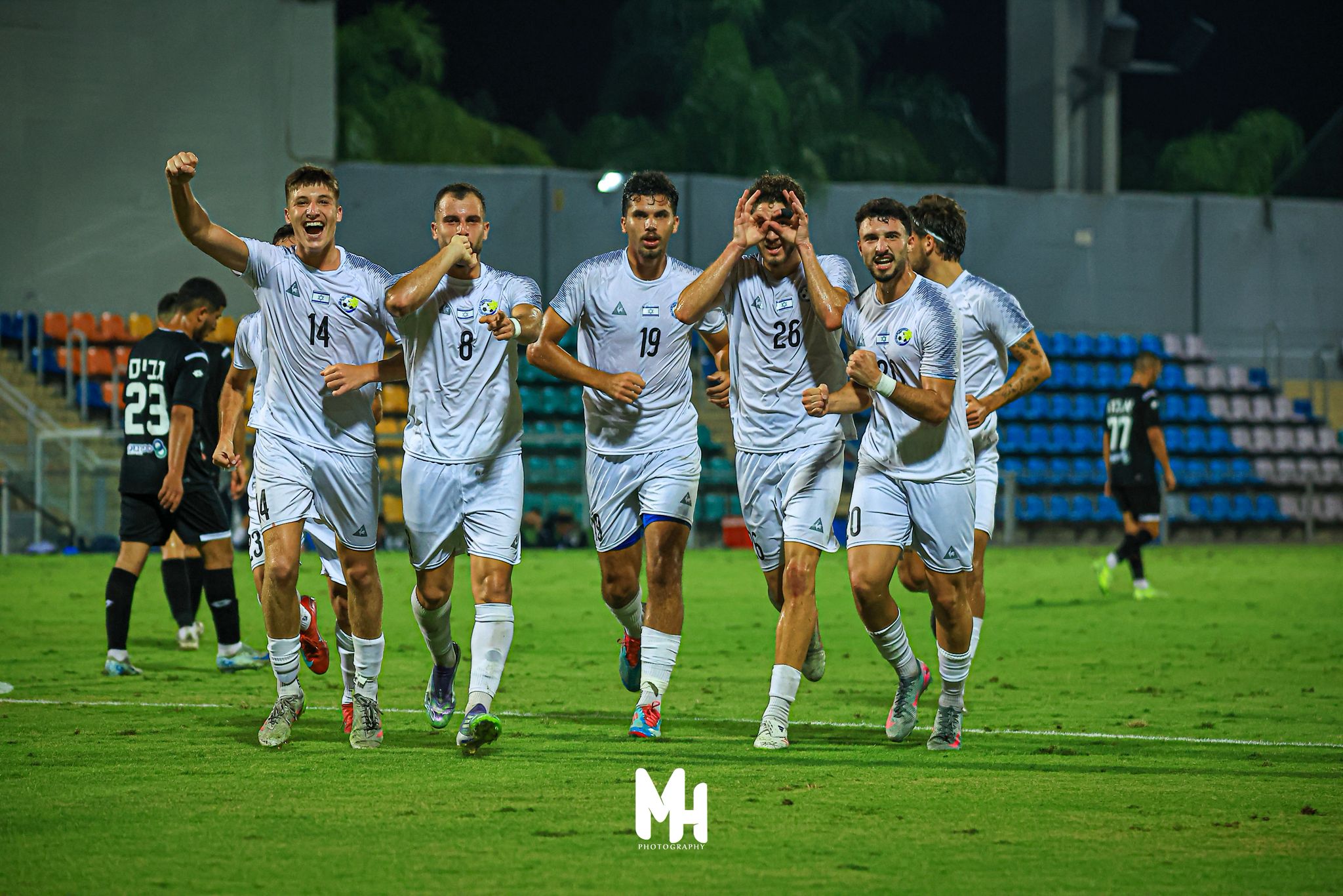 שחקני אתא/ביאליק בסיום (מחמוד חמדי)